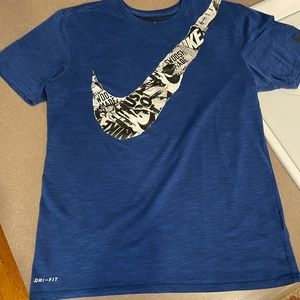 Nike Swoosh T-shirt—Like new!